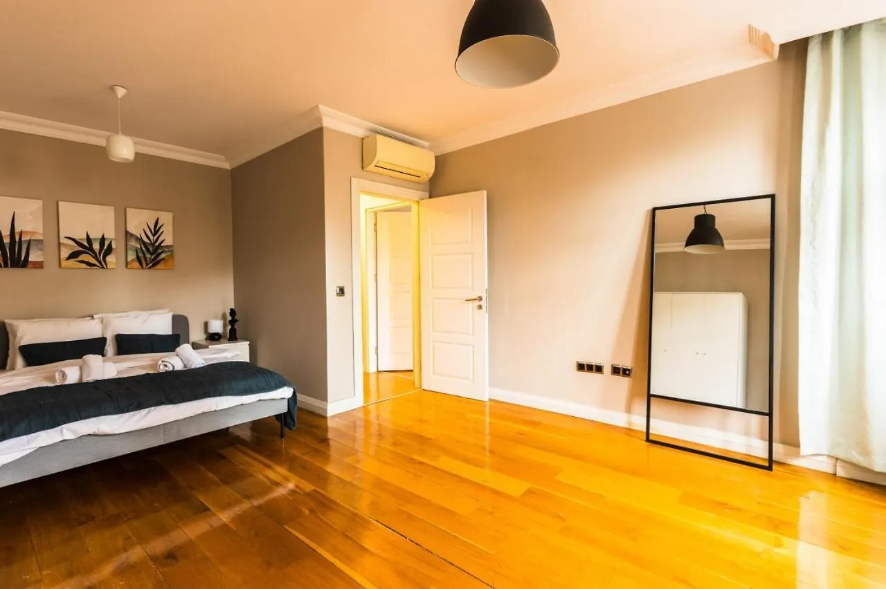 Exceptional Flat With Galata Tower View In Beyoglu Apartman Isztambul