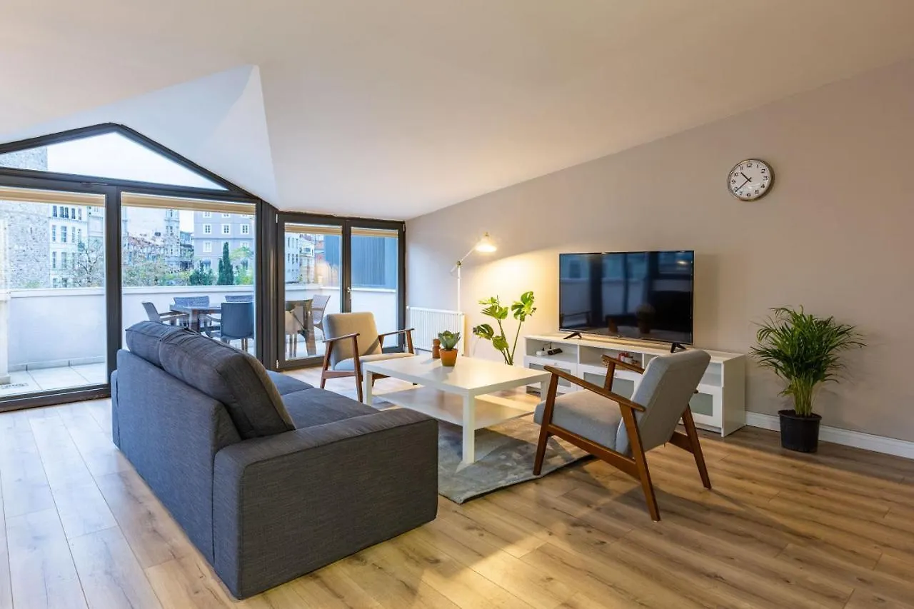 شقة Exceptional Flat With Galata Tower View In Beyoglu اسطنبول تركيا