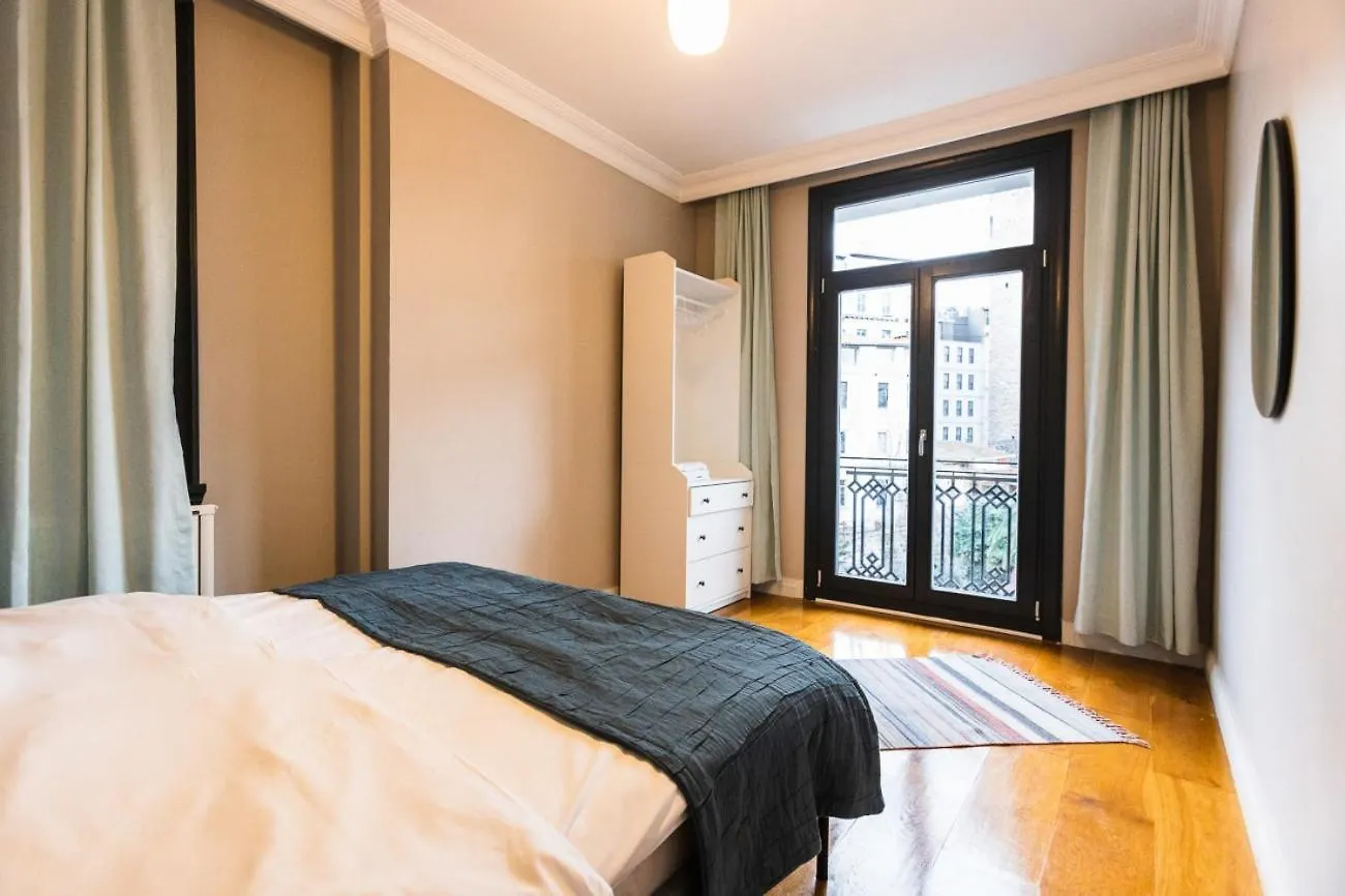 Exceptional Flat With Galata Tower View In Beyoglu Apartment Istanbul